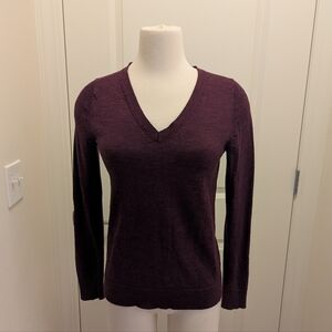 Banana Republic Maroon 100% Wool Sweater Size S